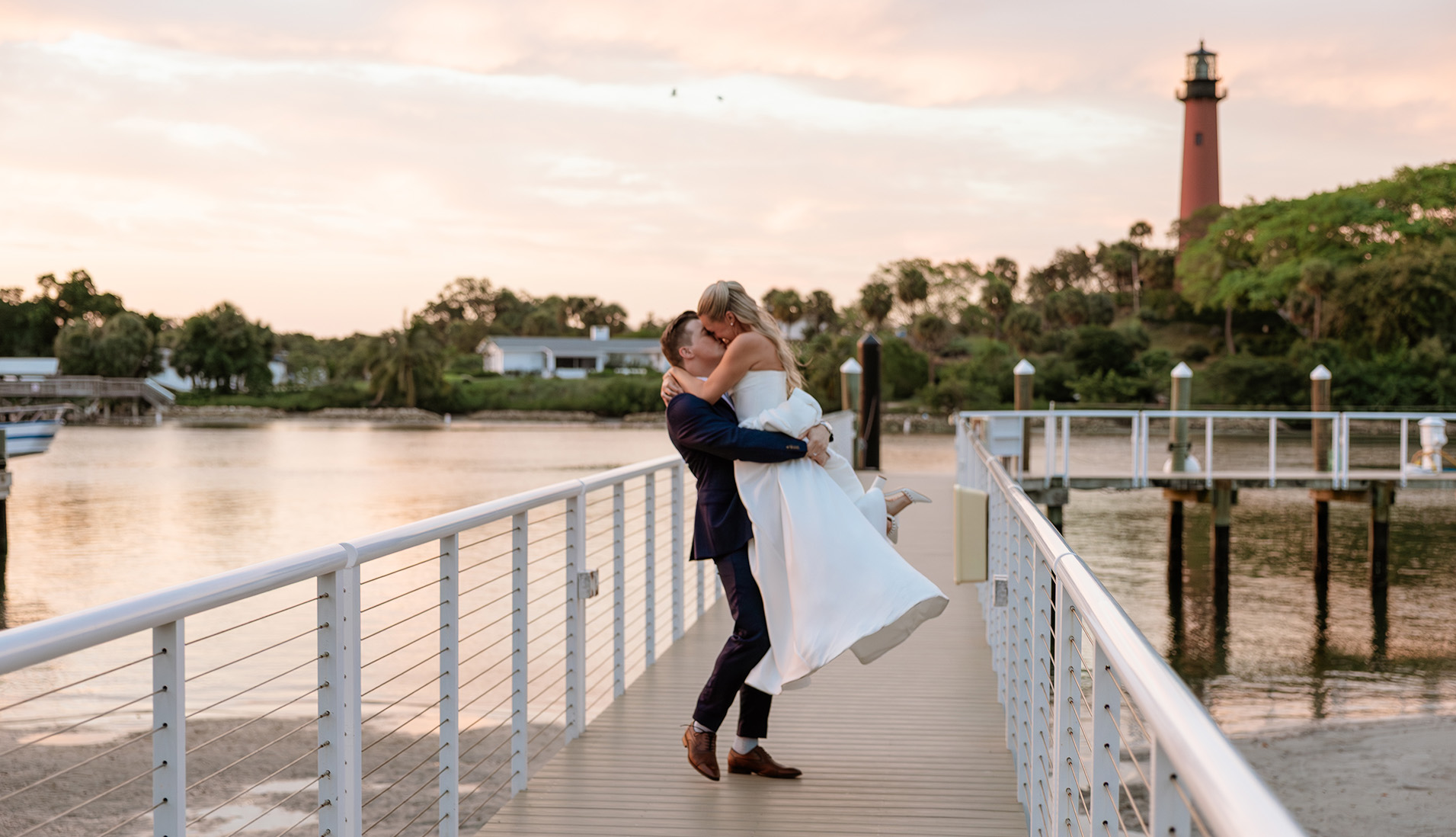 Waterfront wedding venue in Jupiter Florida